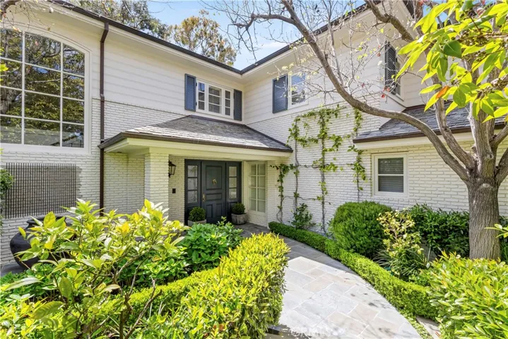 27 Burning Tree Circle, Newport Beach, California 92660