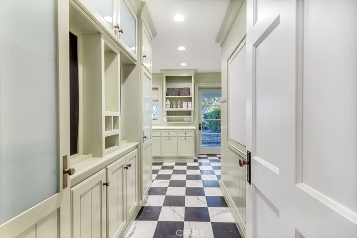 27 Burning Tree Circle, Newport Beach, California 92660