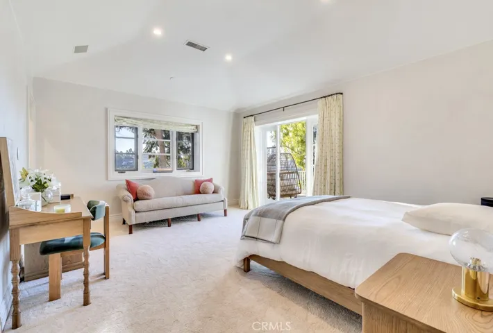 27 Burning Tree Circle, Newport Beach, California 92660