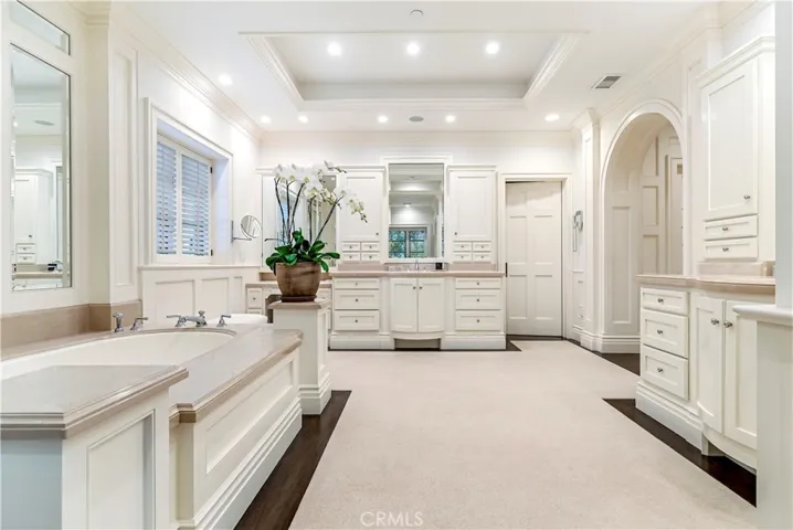 27 Burning Tree Circle, Newport Beach, California 92660