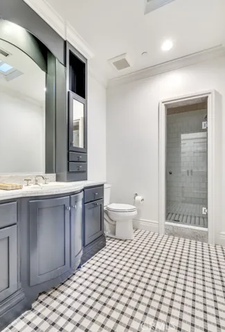 27 Burning Tree Circle, Newport Beach, California 92660
