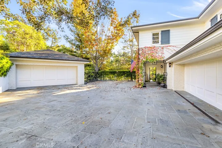 27 Burning Tree Circle, Newport Beach, California 92660
