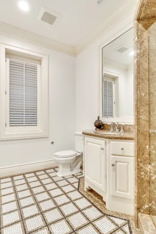 27 Burning Tree Circle, Newport Beach, California 92660