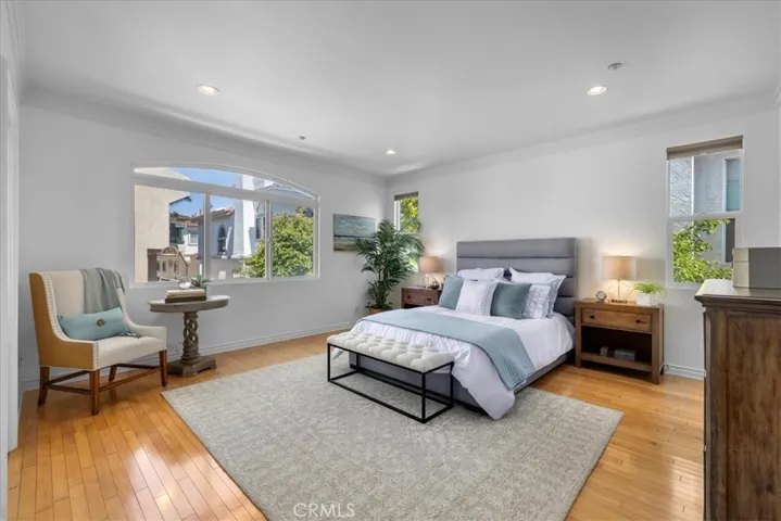 716 N Guadalupe Avenue B, Redondo Beach, California 90277