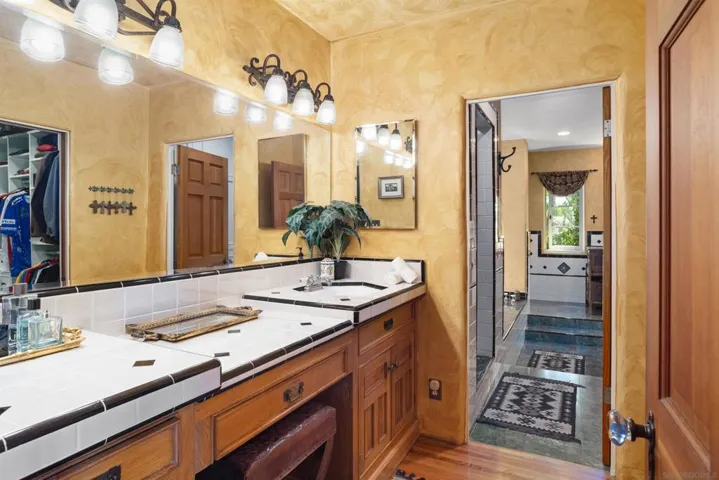 Primary Bath/Spa
