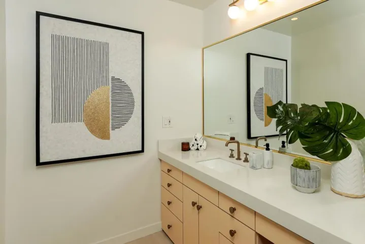 45 Woods Lane, Los Altos, California 94024