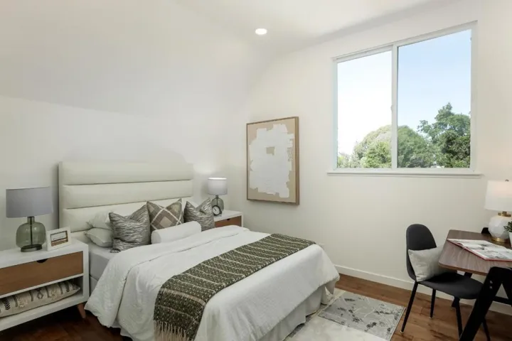 45 Woods Lane, Los Altos, California 94024