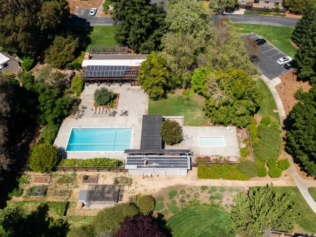 45 Woods Lane, Los Altos, California 94024