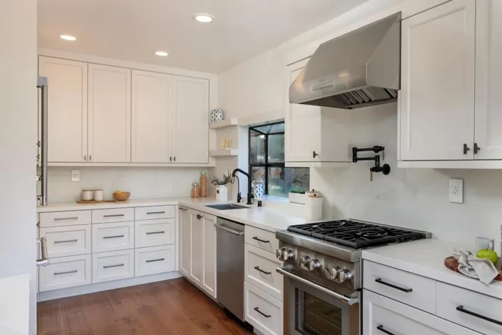45 Woods Lane, Los Altos, California 94024