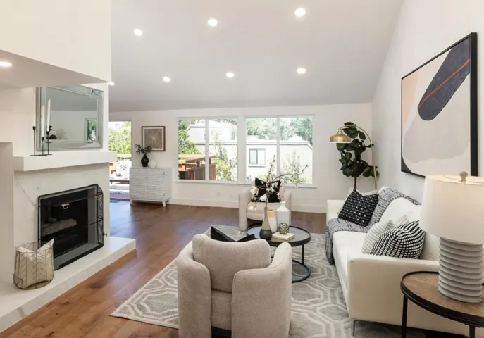 45 Woods Lane, Los Altos, California 94024