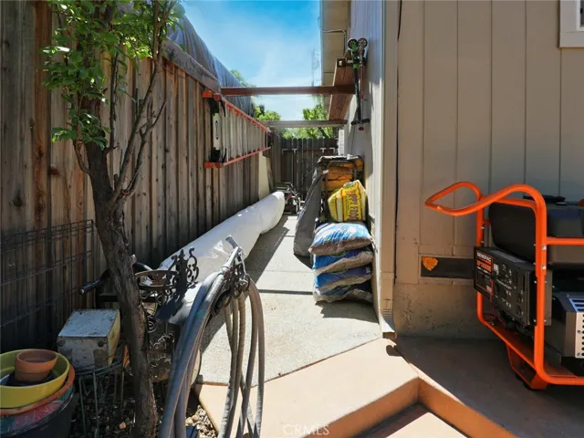 15233 Austin Drive, Clearlake, California 95422