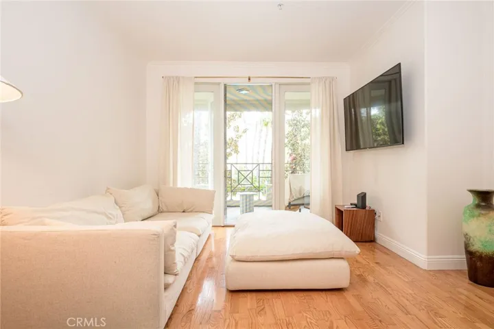 2233 Martin 222, Irvine, California 92612