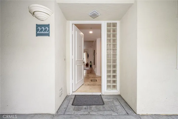 2233 Martin 222, Irvine, California 92612