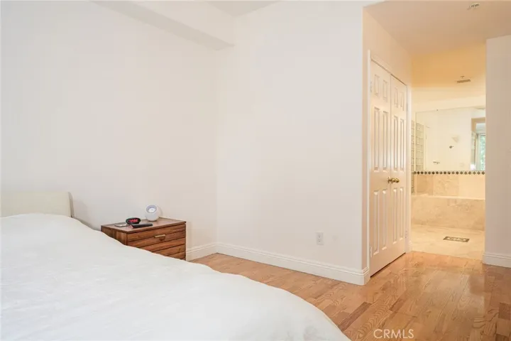 2233 Martin 222, Irvine, California 92612