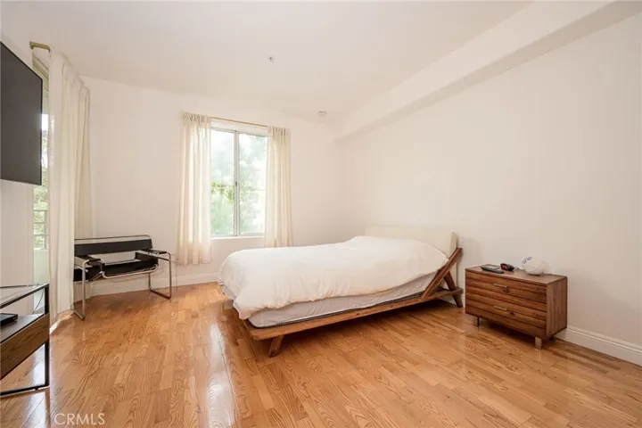 2233 Martin 222, Irvine, California 92612