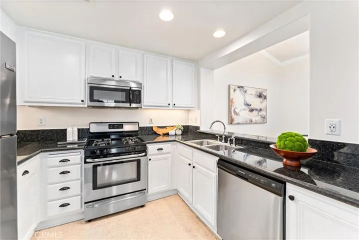 800 Timberwood, Irvine, California 92620