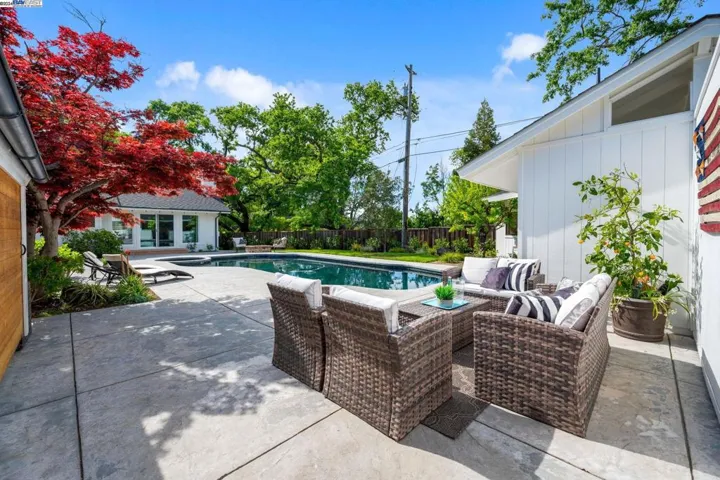 24 Crest Estate Dr, Alamo, California 94507