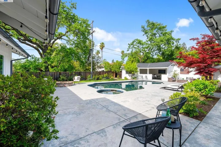 24 Crest Estate Dr, Alamo, California 94507