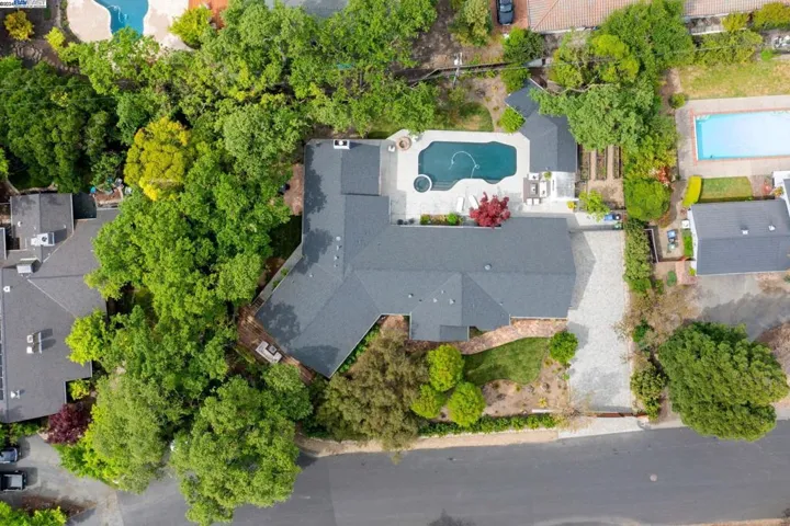 24 Crest Estate Dr, Alamo, California 94507