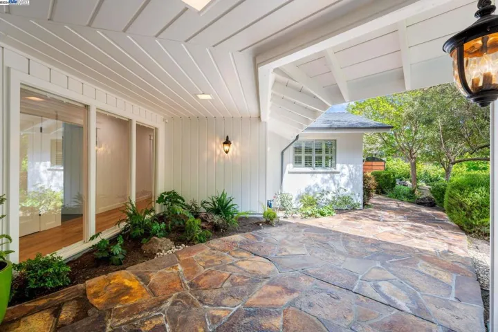 24 Crest Estate Dr, Alamo, California 94507