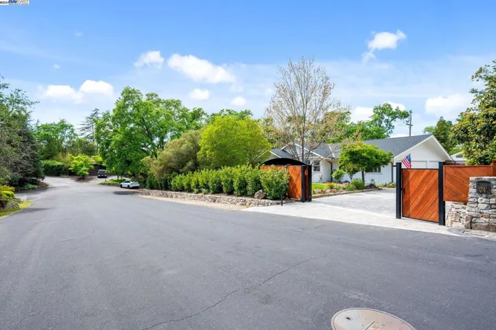 24 Crest Estate Dr, Alamo, California 94507