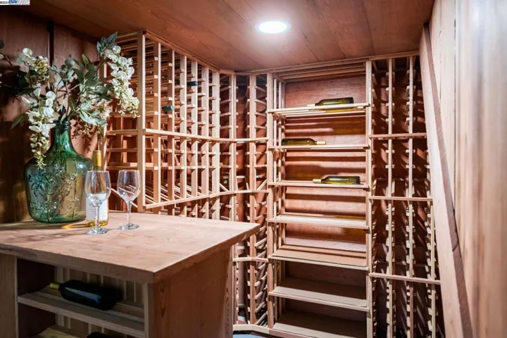 24 Crest Estate Dr, Alamo, California 94507