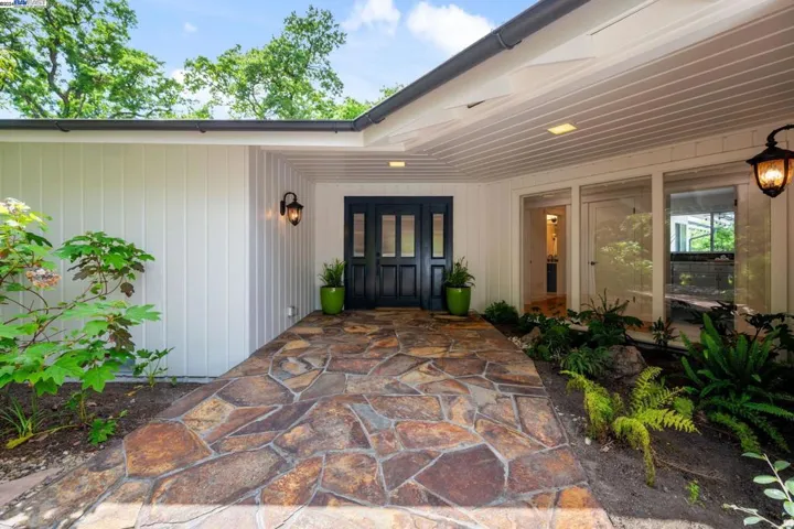 24 Crest Estate Dr, Alamo, California 94507