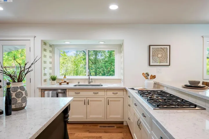 24 Crest Estate Dr, Alamo, California 94507