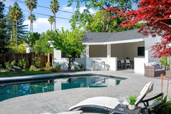 24 Crest Estate Dr, Alamo, California 94507