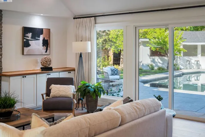 24 Crest Estate Dr, Alamo, California 94507
