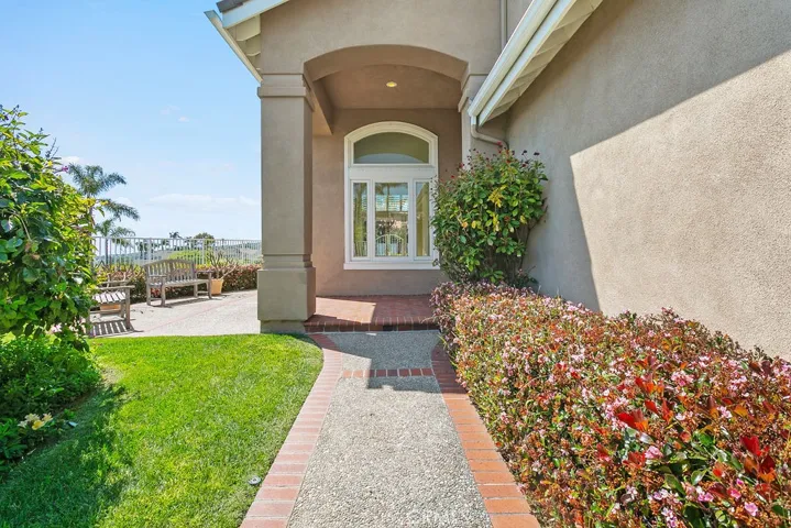 27 High Blf, Laguna Niguel, California 92677