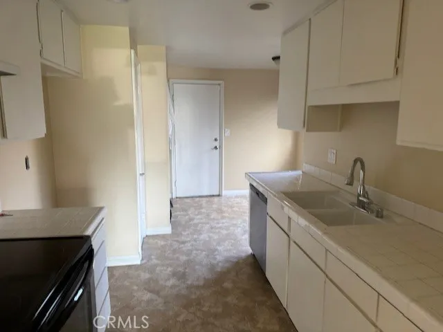 545 S Ranch View Circle, Anaheim Hills, California 92807