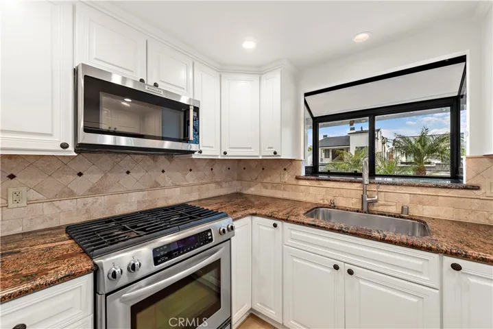 405 Heliotrope Avenue A, Corona Del Mar, California 92625
