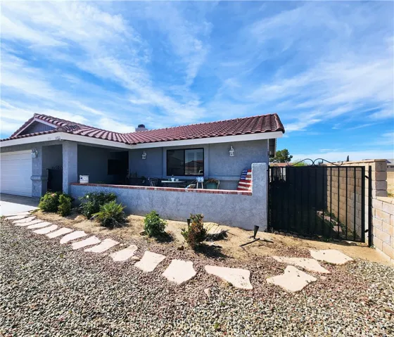 14502 Rivers Edge Road, Helendale, California 92342