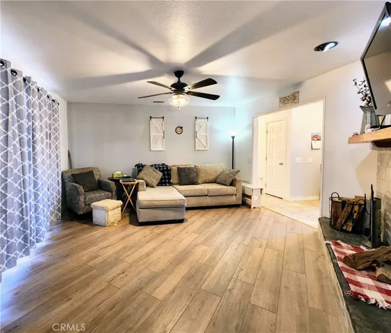 14502 Rivers Edge Road, Helendale, California 92342