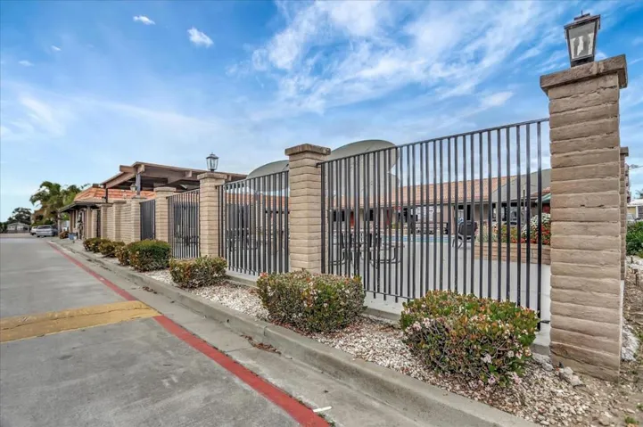 182 Elm Drive, Hollister, California 95023
