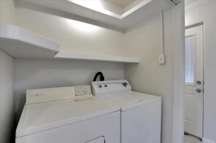 182 Elm Drive, Hollister, California 95023