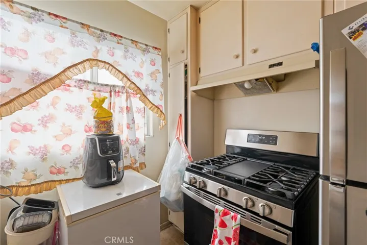 Unit 1 Kitchen