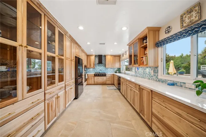 14381 Mimosa Lane, Tustin, California 92780