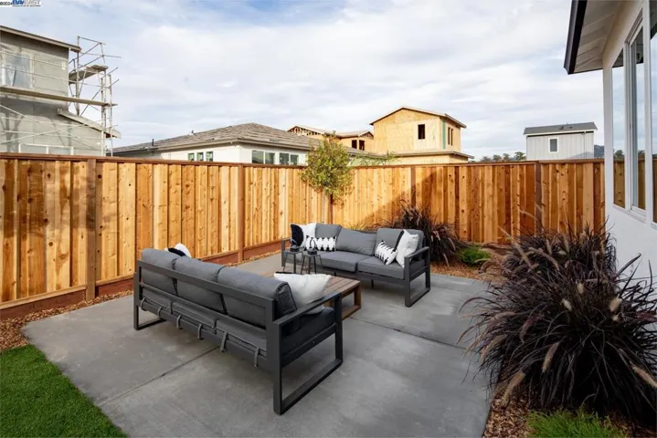 2017 Flapjack Way, Santa Rosa, California 95407