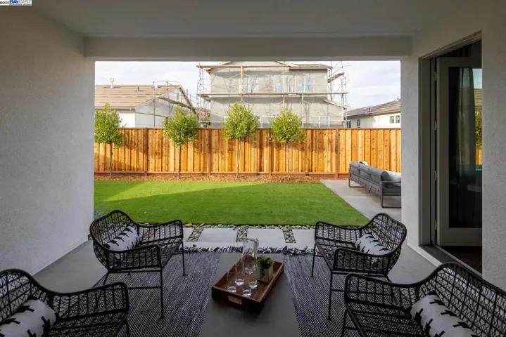 2017 Flapjack Way, Santa Rosa, California 95407