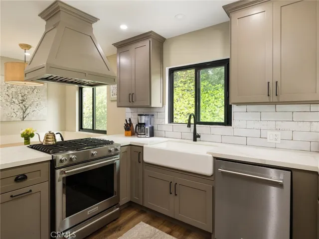2213 Via Velardo, Rancho Palos Verdes, California 90275