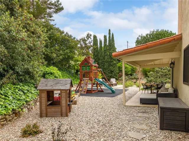 2213 Via Velardo, Rancho Palos Verdes, California 90275