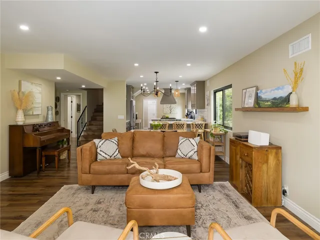 2213 Via Velardo, Rancho Palos Verdes, California 90275