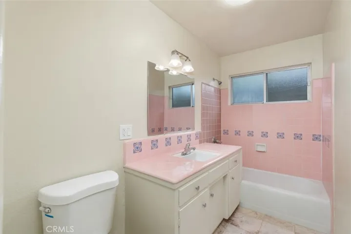 11670 Doverwood Drive, Riverside, California 92505