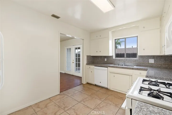 11670 Doverwood Drive, Riverside, California 92505
