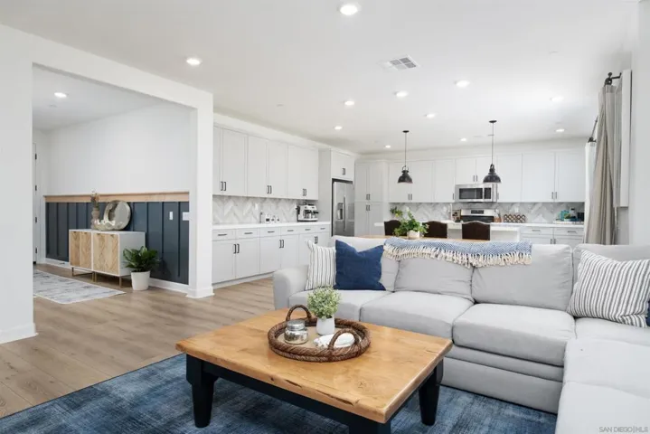 Den/Family/Great Room