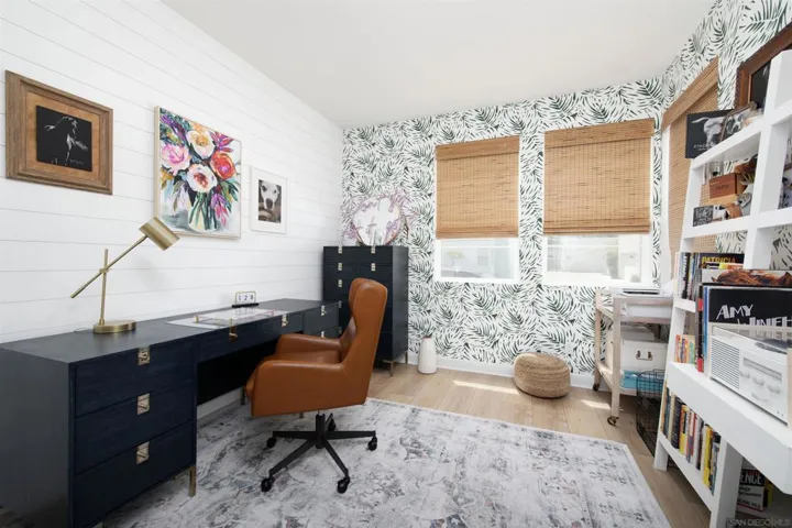 Studio/Study/Office