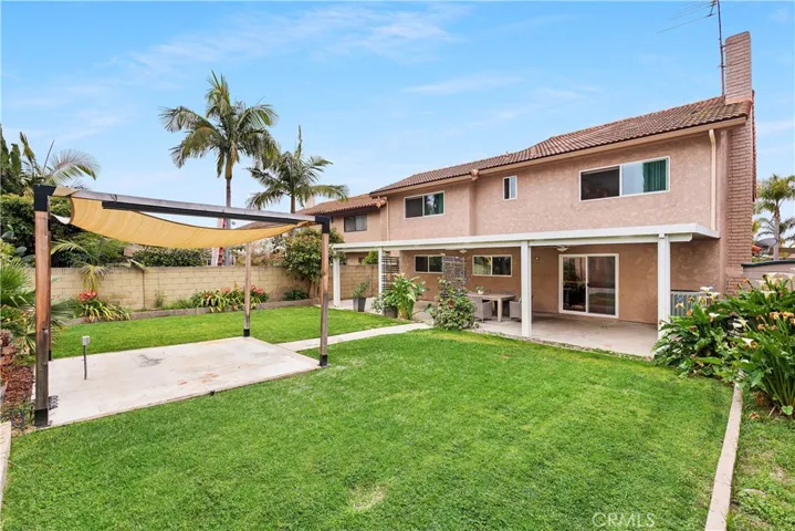 5541 Pineridge Drive, La Palma, California 90623