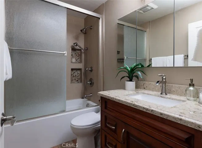5541 Pineridge Drive, La Palma, California 90623